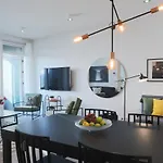 Salka Suites Luxury Apartment 2Br, 2 Bathrooms